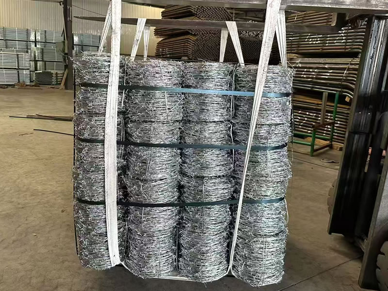 images/barbed-wire.jpg