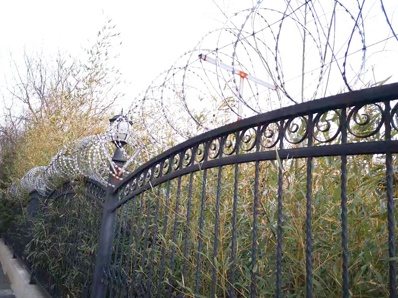 Razor Wire For Urban Fencing